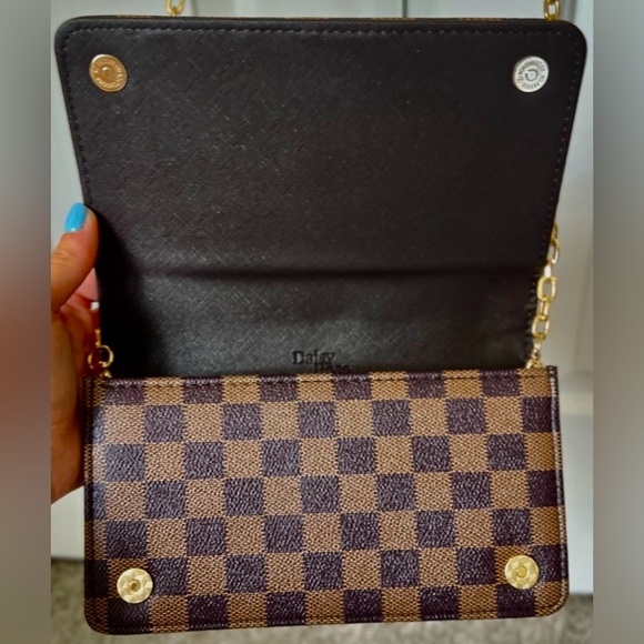 Daisy Rose Checkered Crossbody Bag - Vegan Leather - Picture 7 of 10